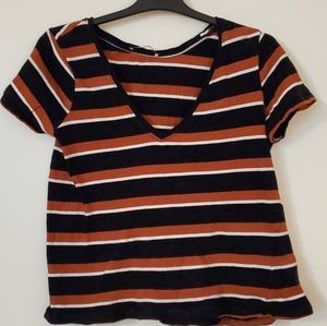 Striped low v T-shirt